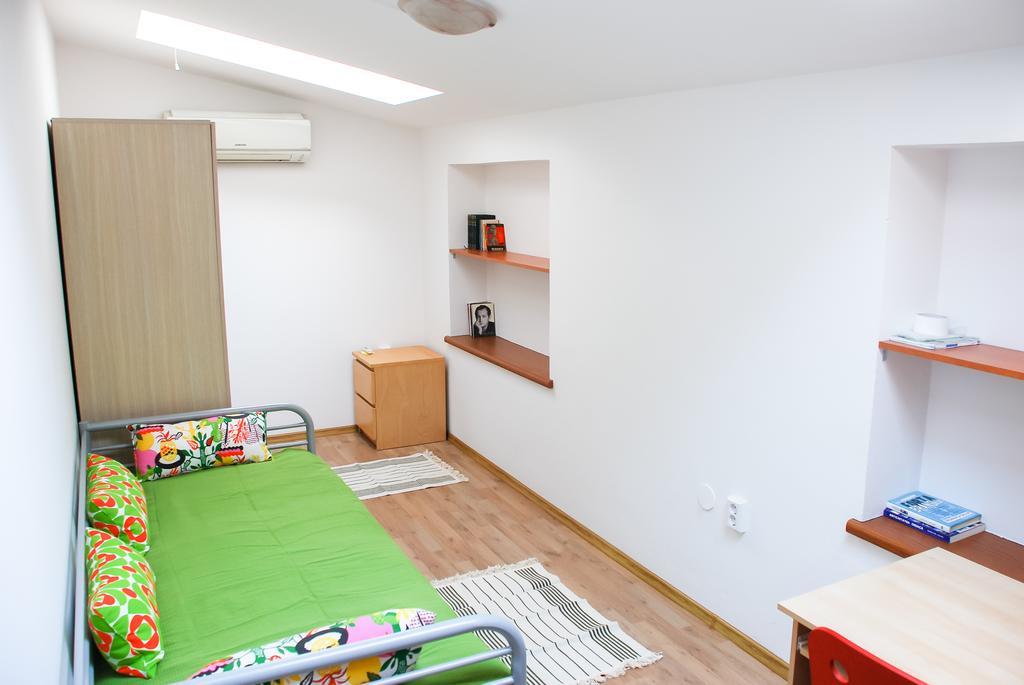Vatra Accommodation Bucarest Esterno foto