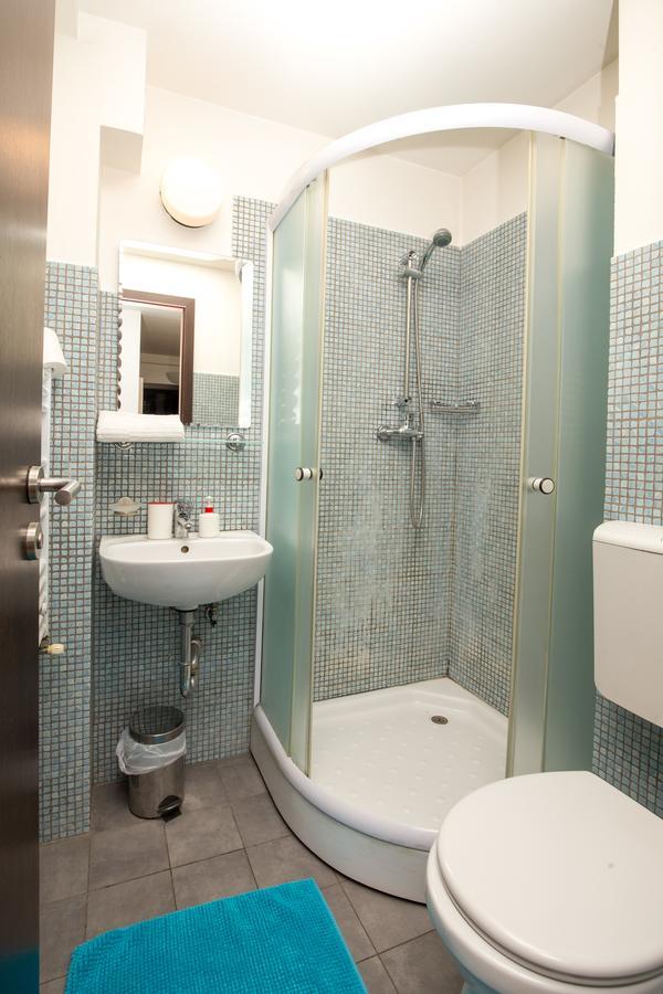 Vatra Accommodation Bucarest Esterno foto
