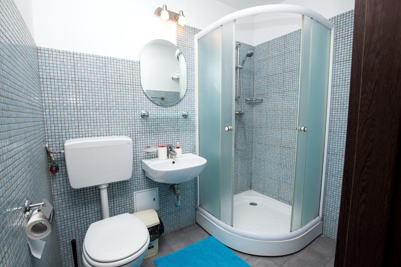 Vatra Accommodation Bucarest Esterno foto