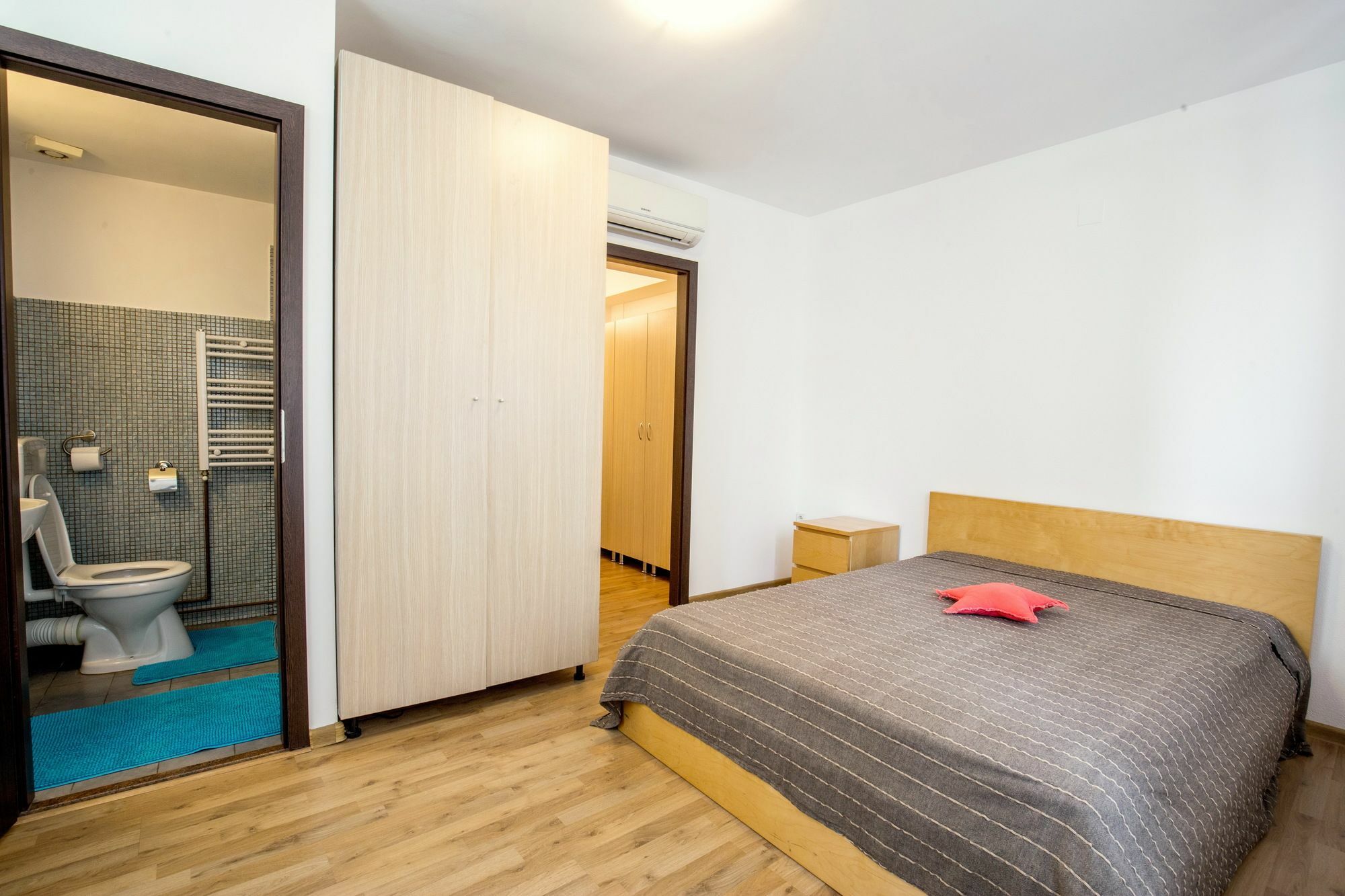 Vatra Accommodation Bucarest Esterno foto