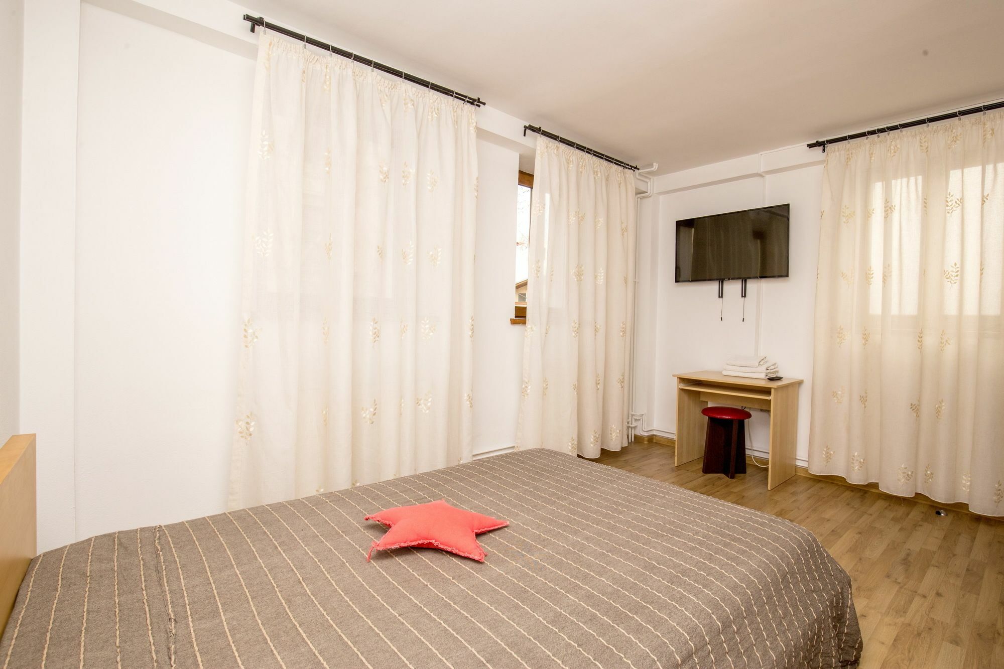 Vatra Accommodation Bucarest Esterno foto